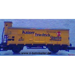 Arnold 4273 ged.Güterwagen G10 mit Bremserhaus, gelb Kaiser-Friedrich-Quelle